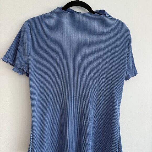 Blue Textured Top - Picture 2 of 3